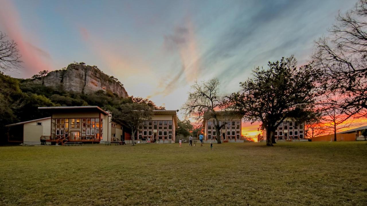 Seven Bluff Cabins Concan Dış mekan fotoğraf