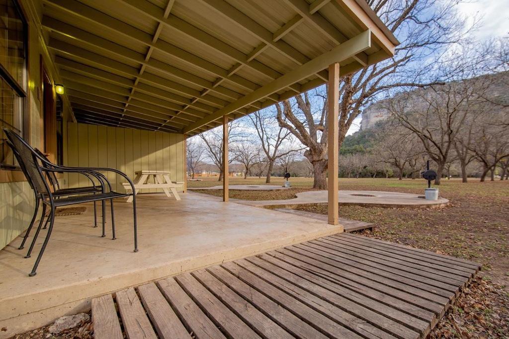 Seven Bluff Cabins Concan Dış mekan fotoğraf